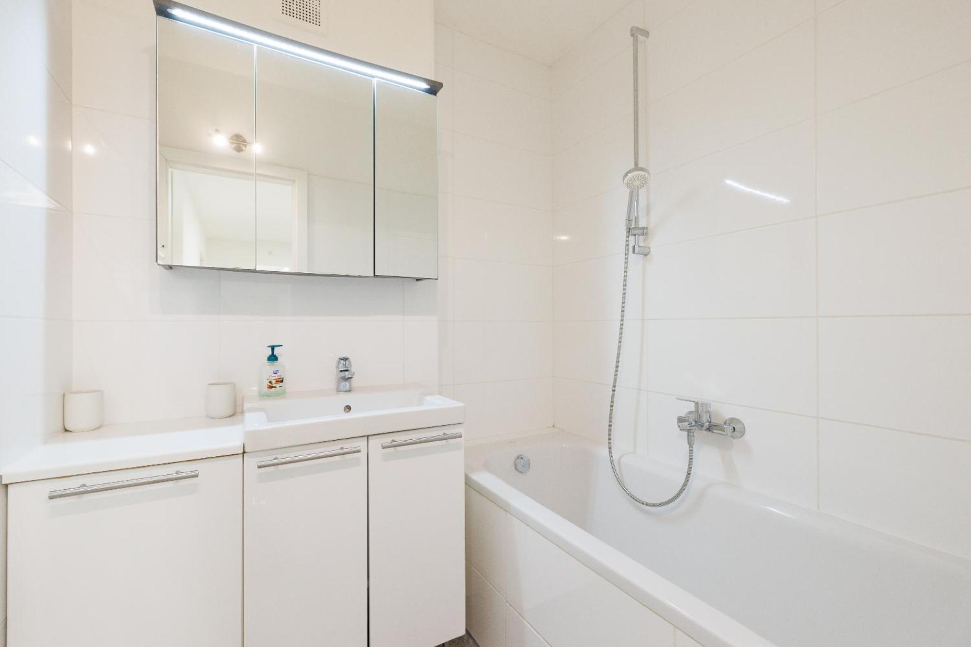 Cozy, Spacious And Charming 4 Bedrooms Apartament Виена Екстериор снимка