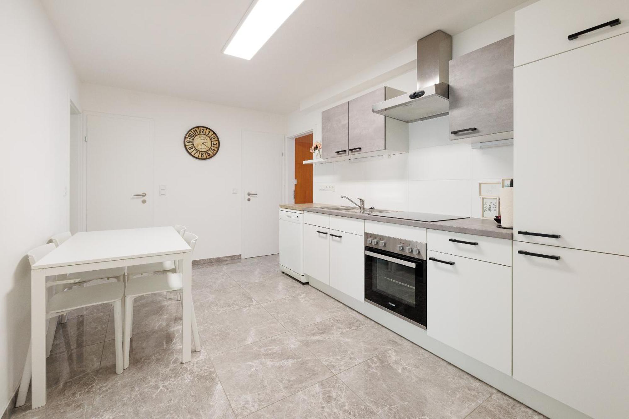 Cozy, Spacious And Charming 4 Bedrooms Apartament Виена Екстериор снимка